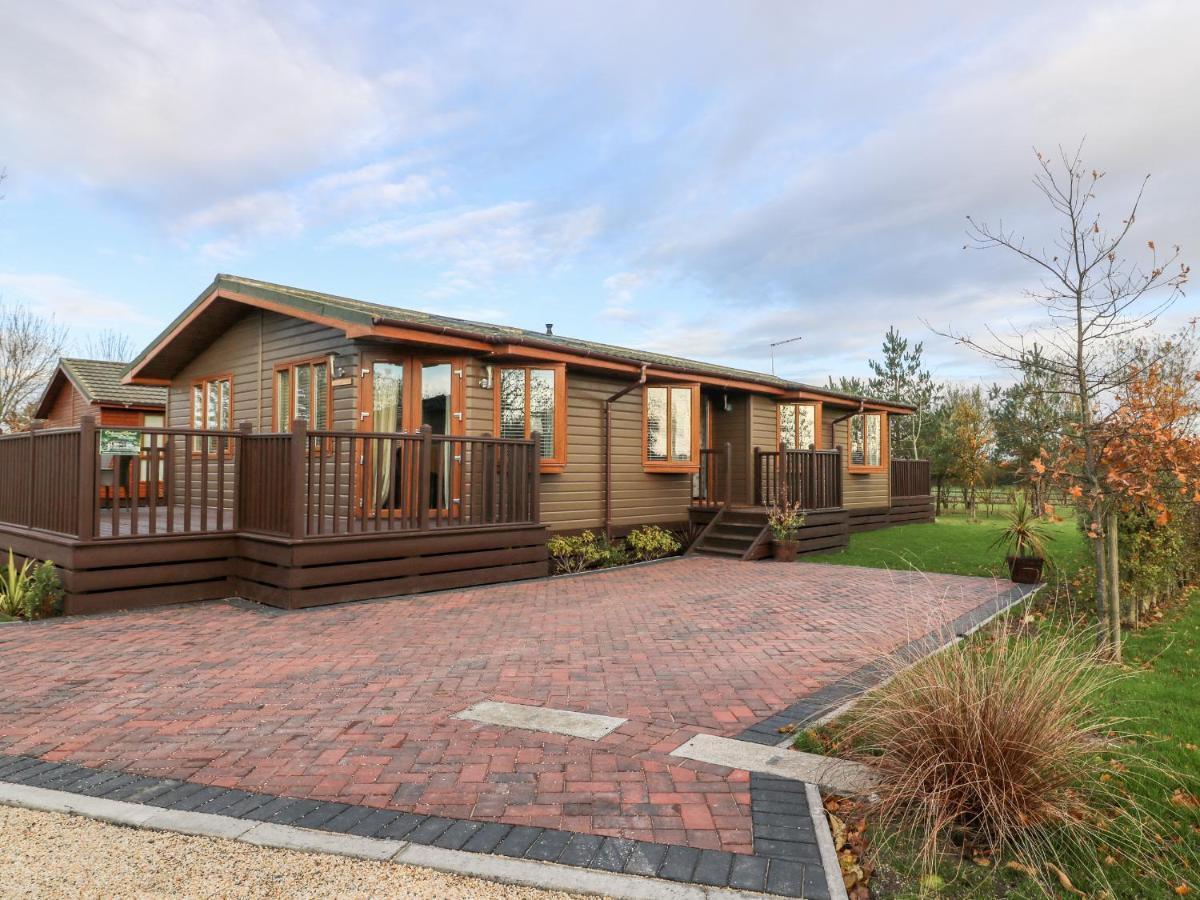Oakwood Lodge York Buitenkant foto