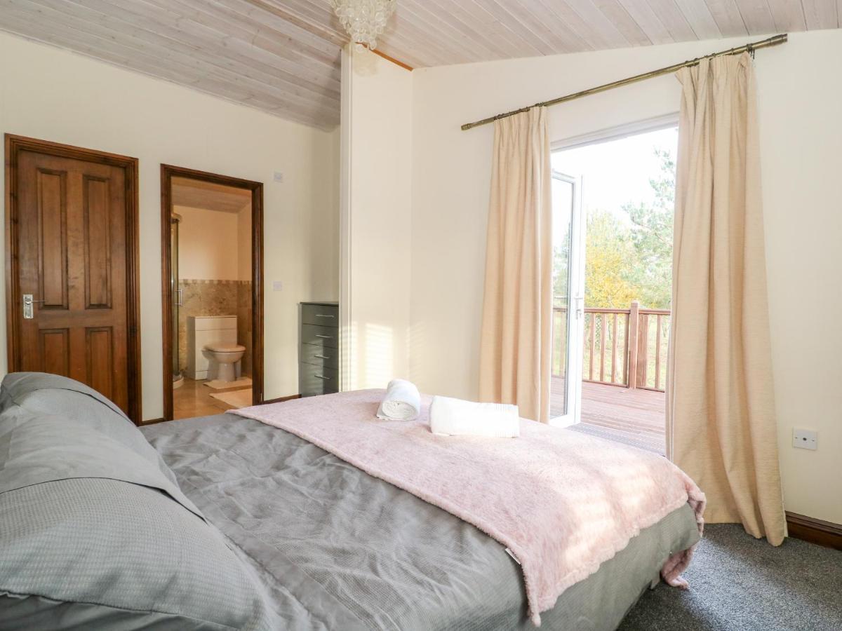 Oakwood Lodge York Buitenkant foto